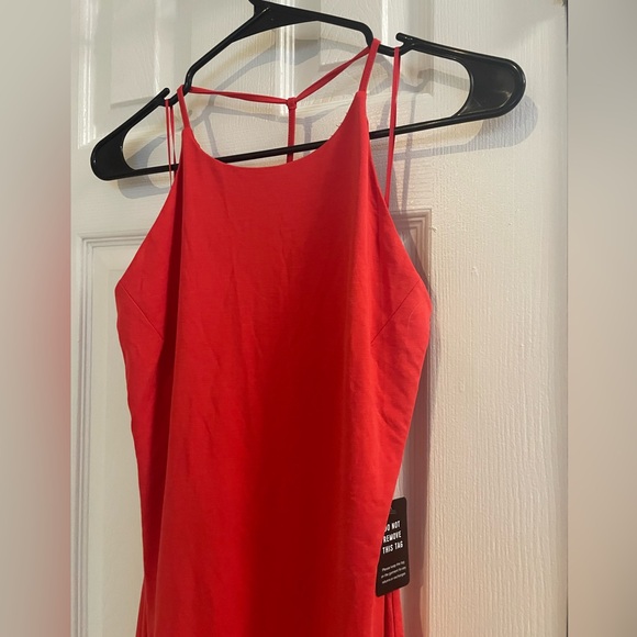 Red fitted cocktail dress - never worn! - Picture 2 of 5